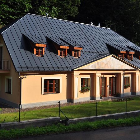 Apartmany Weissov Dom Banská Štiavnica Dış mekan fotoğraf