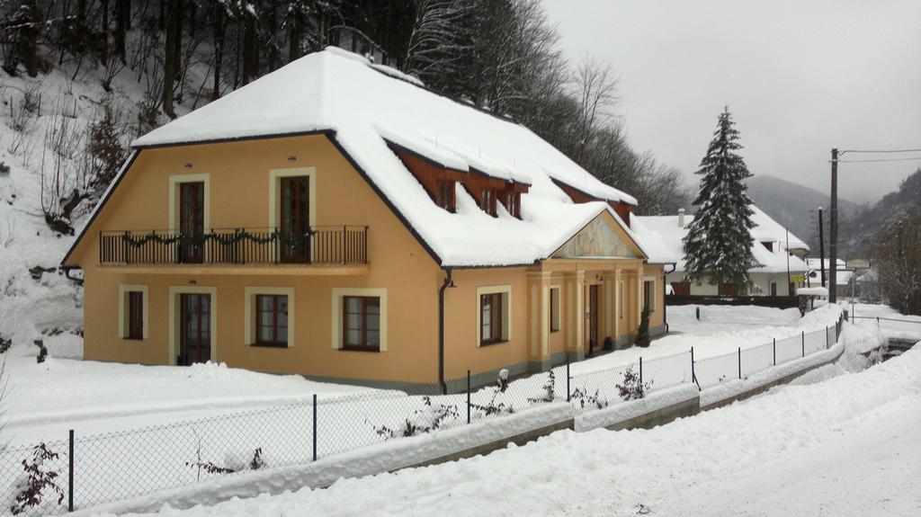 Apartmany Weissov Dom Banská Štiavnica Dış mekan fotoğraf