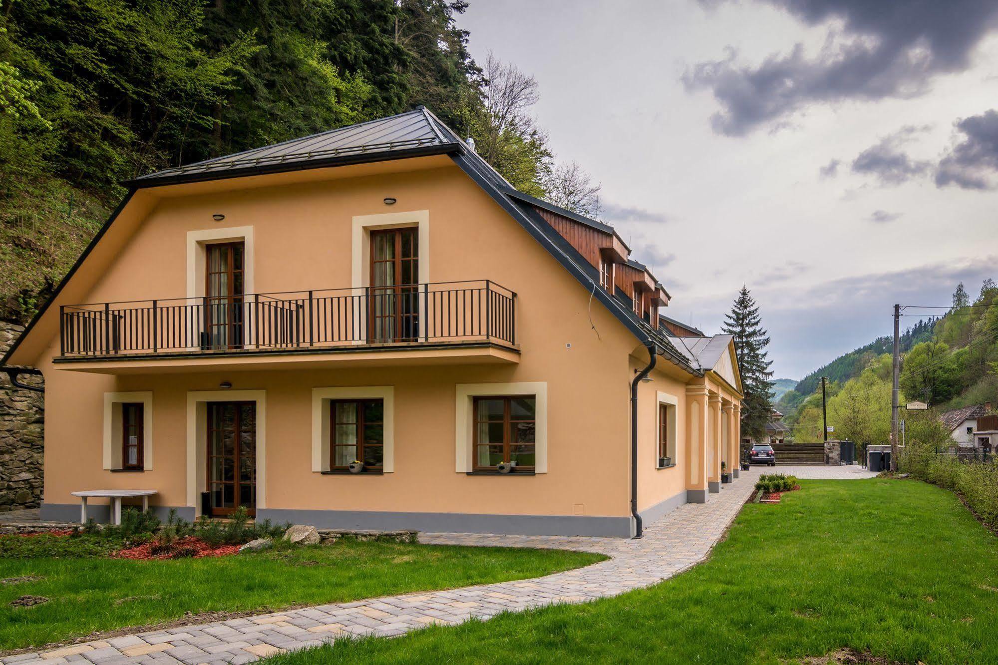 Apartmany Weissov Dom Banská Štiavnica Dış mekan fotoğraf