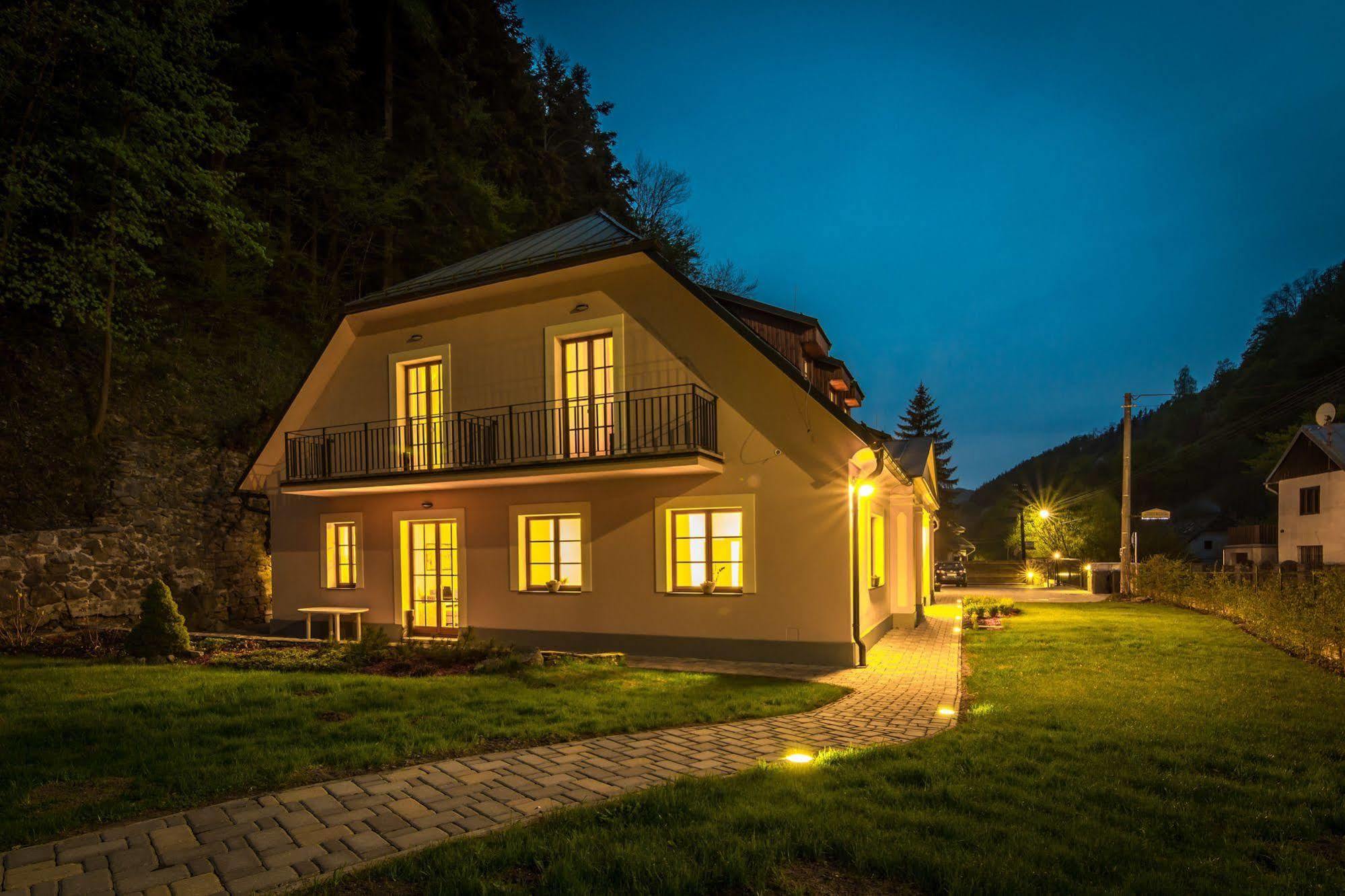 Apartmany Weissov Dom Banská Štiavnica Dış mekan fotoğraf